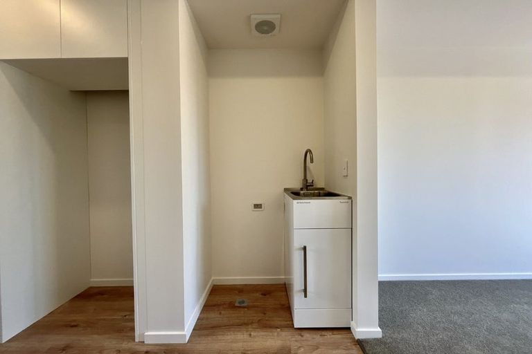 Photo of property in 6/107 Smith Street, Woolston, 8062