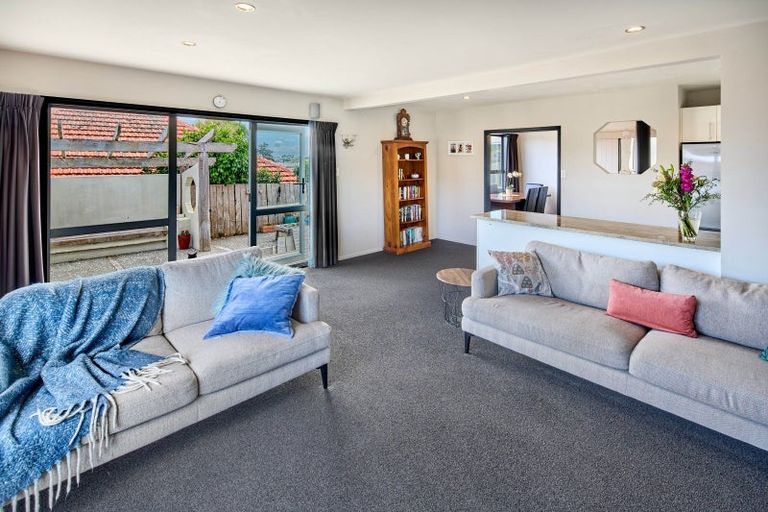 Photo of property in 104 Renown Road, Raumati South, Paraparaumu, 5032