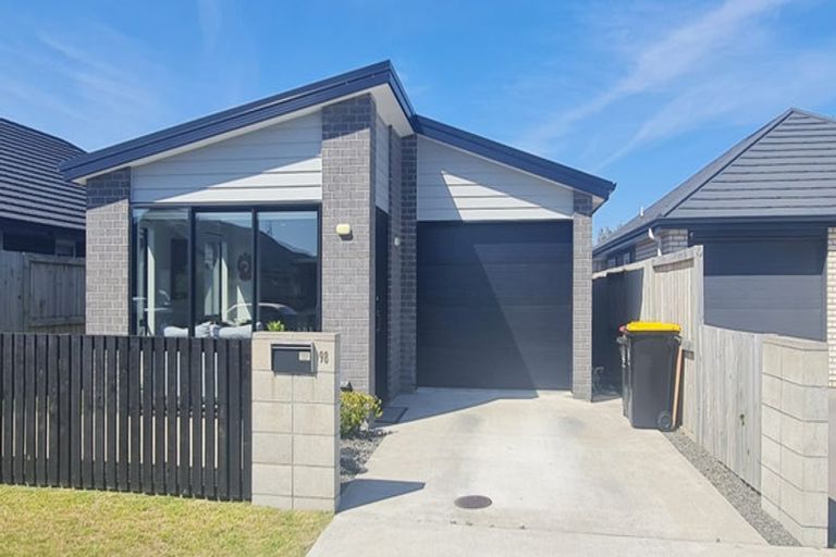 Photo of property in 98 Union Drive, Papamoa, 3118