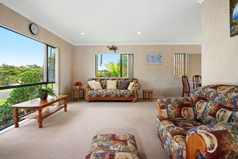 Photo of property in 33 Matarangi Road, East Tamaki, Auckland, 2013