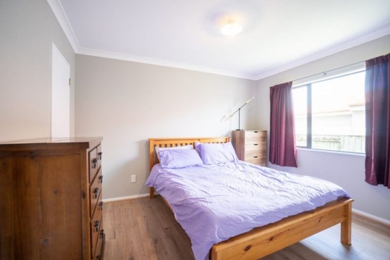 Photo of property in 45 Dalfield Place, Highbury, Palmerston North, 4412