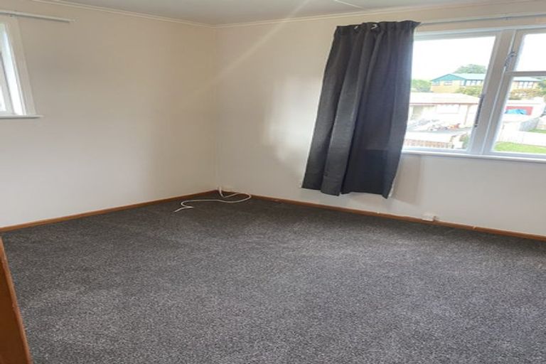Photo of property in 1-3 Westmeath Street, Waitangirua, Porirua, 5024