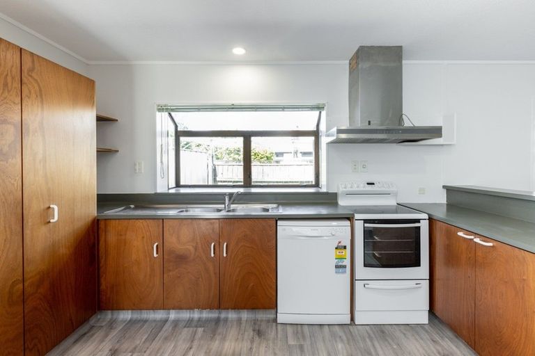 Photo of property in 24b Kotuku Place, Taradale, Napier, 4112