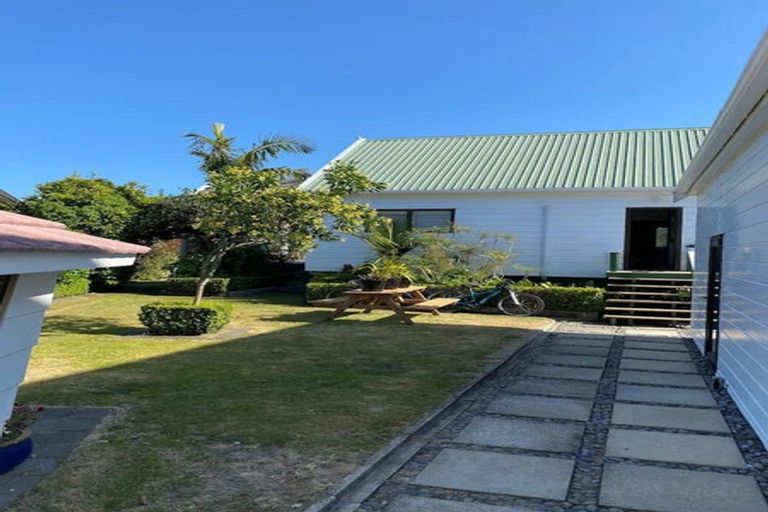 Photo of property in 20 Winderton Way, Pauanui, Hikuai, 3579