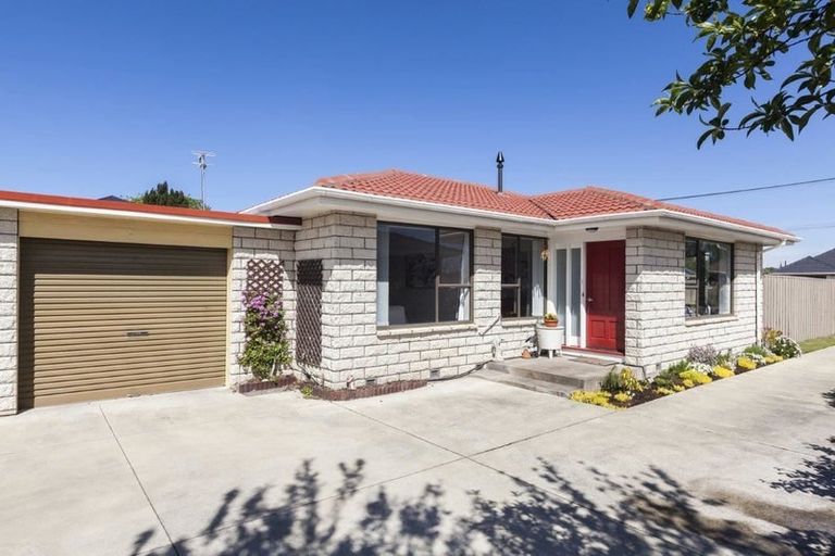 Photo of property in 1/106 Burwood Road, Burwood, Christchurch, 8083