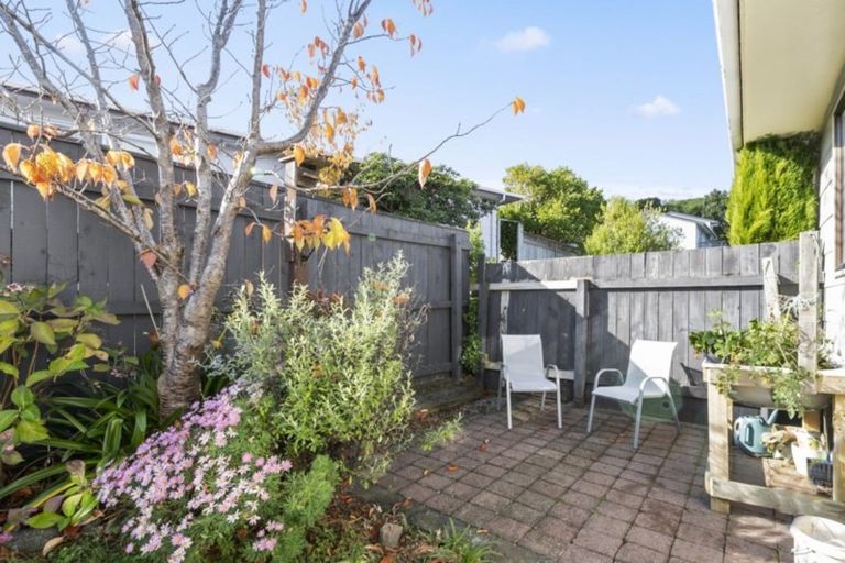 Photo of property in 63b Lord Street, Stokes Valley, Lower Hutt, 5019