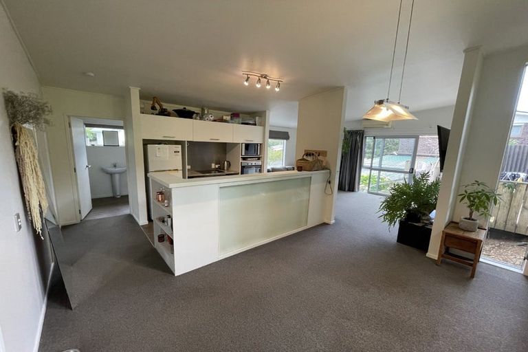 Photo of property in 12 Nevada Drive, Merrilands, New Plymouth, 4312