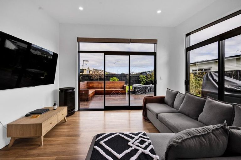 Photo of property in 52a Dillon Drive, Bell Block, New Plymouth, 4312