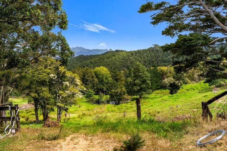 Photo of property in 240 Pukeatua Road, Maungatapere, Whangarei, 0179