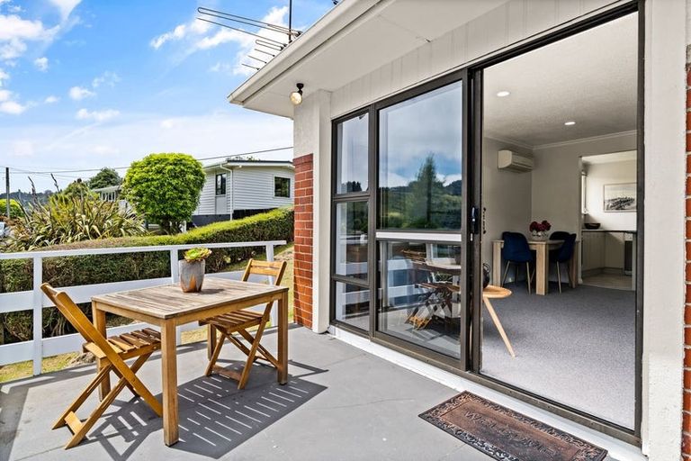 Photo of property in 489 Kaikorai Valley Road, Bradford, Dunedin, 9011