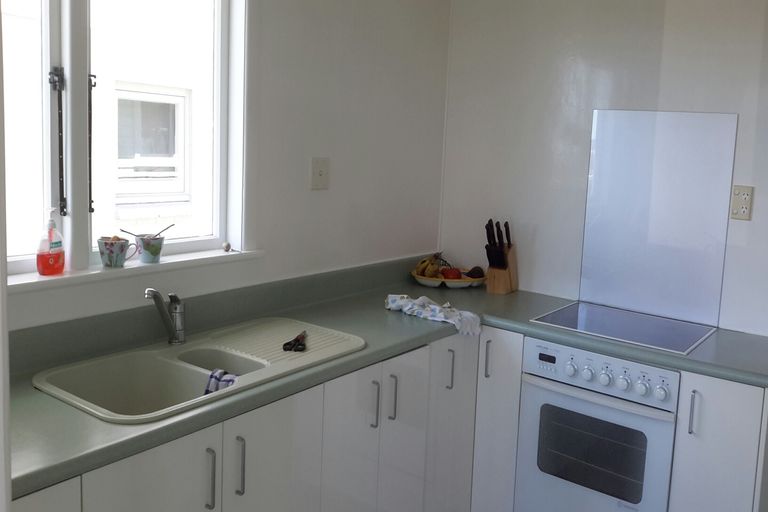 Photo of property in 1325 Whangaparaoa Road, Army Bay, Whangaparaoa, 0930