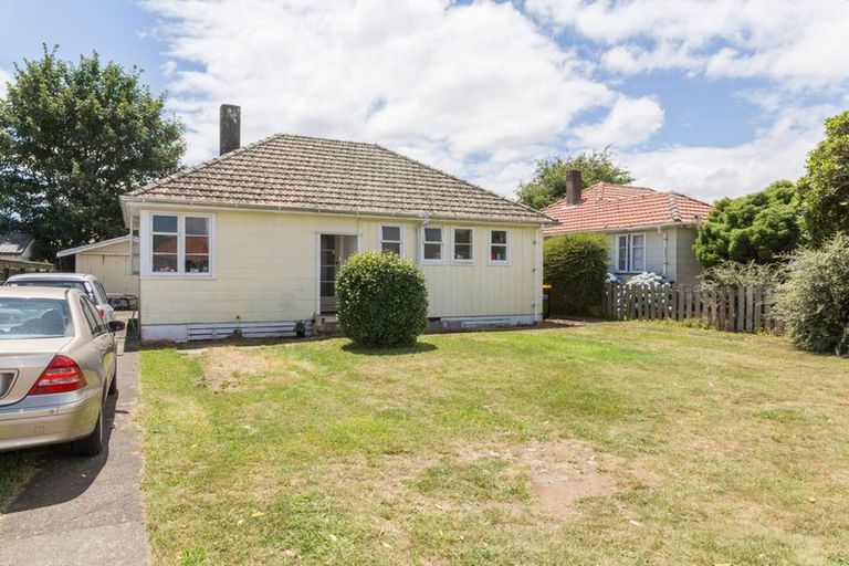 Photo of property in 4 Victor Street, Dannevirke, 4930