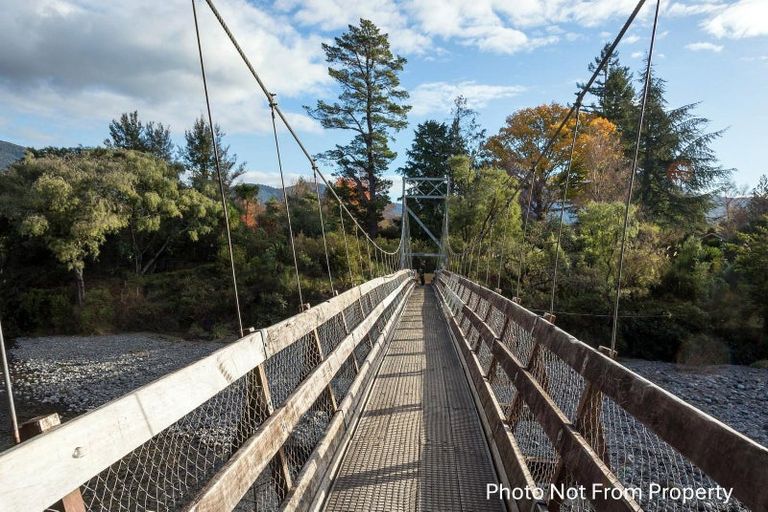 Photo of property in 15 Kutai Street, Turangi, 3334