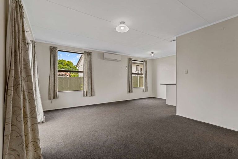 Photo of property in 2b Tui Avenue, Forest Lake, Hamilton, 3200
