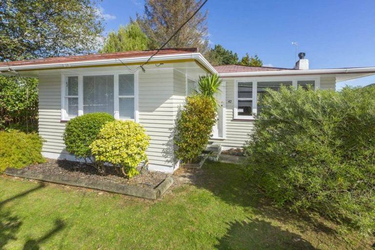 Photo of property in 42 Gillespies Road, Birchville, Upper Hutt, 5018