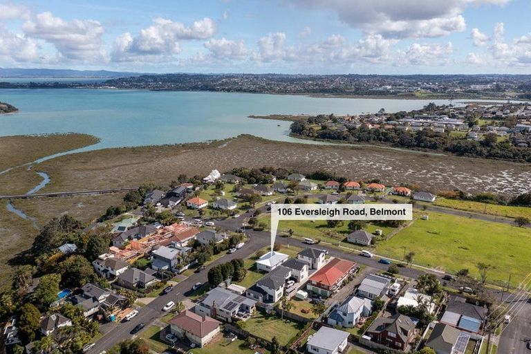Photo of property in 106 Eversleigh Road, Belmont, Auckland, 0622