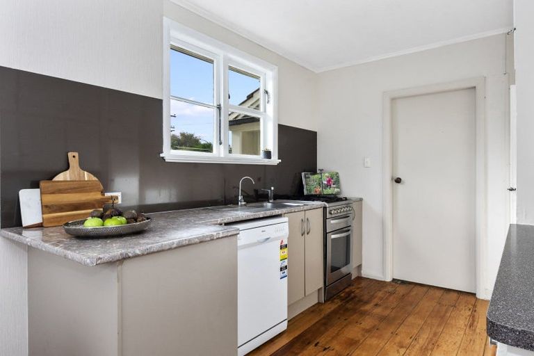 Photo of property in 12 Anzac Avenue, Morrinsville, 3300