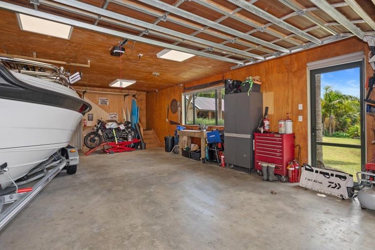 Photo of property in 30 Foster Road, Kumeu, 0891