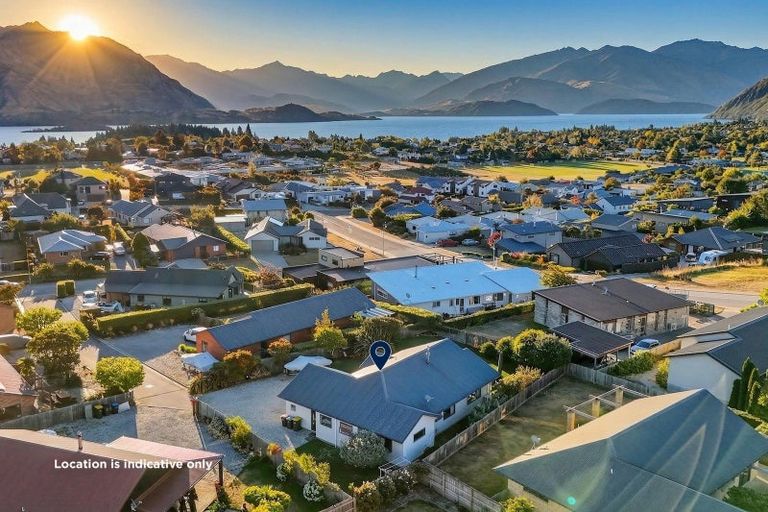 Photo of property in 7 Perrow Street, Wanaka, 9305