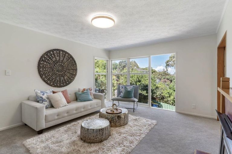 Photo of property in 14 Bentley Avenue, Glenfield, Auckland, 0629