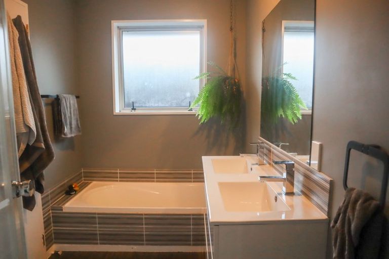 Photo of property in 30 Scruttons Road, Hillsborough, Christchurch, 8022