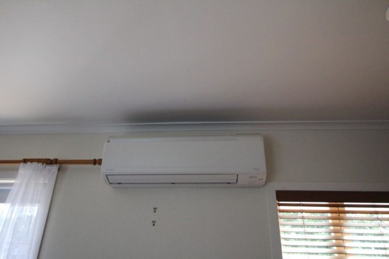 Photo of property in 42 Long Melford Road, Awapuni, Palmerston North, 4412