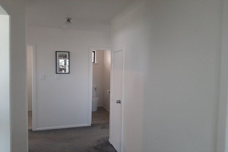 Photo of property in 1 Alan Avenue, Henderson, Auckland, 0610