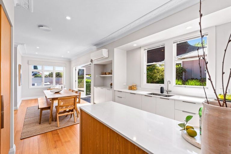 Photo of property in 11 Chambers Street, Havelock North, 4130