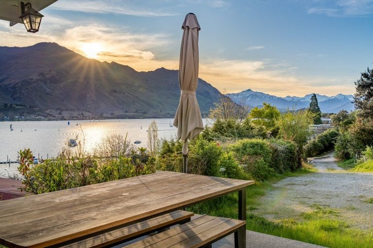 Photo of property in 55 Lakeside Road, Wanaka, 9305
