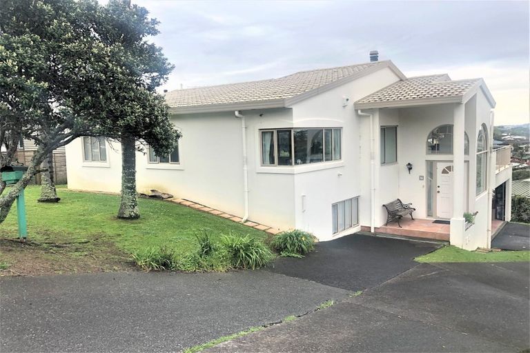 Photo of property in 1/7 Mizpah Road, Waiake, Auckland, 0630