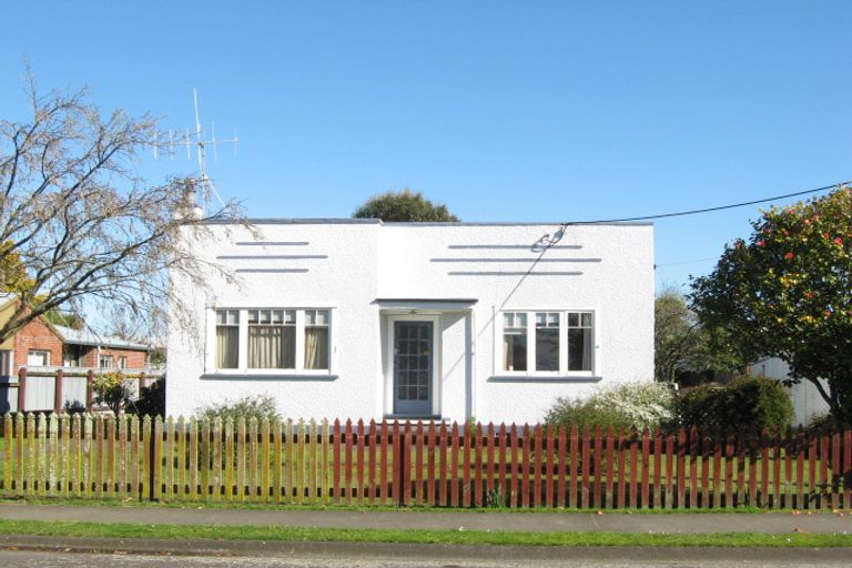 Photo of property in 12 Maunder Street, Marton, 4710