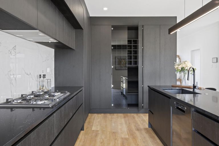 Photo of property in 75 Mutetai Road, Clarks Beach, 2122