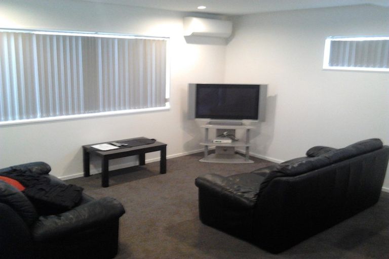 Photo of property in 70d Elizabeth Street, Riccarton, Christchurch, 8041