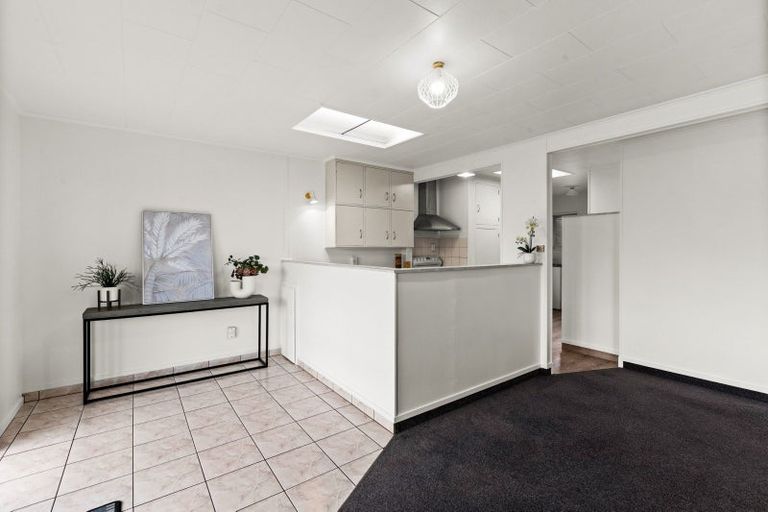 Photo of property in 25 Liverpool Crescent, Tamatea, Napier, 4112