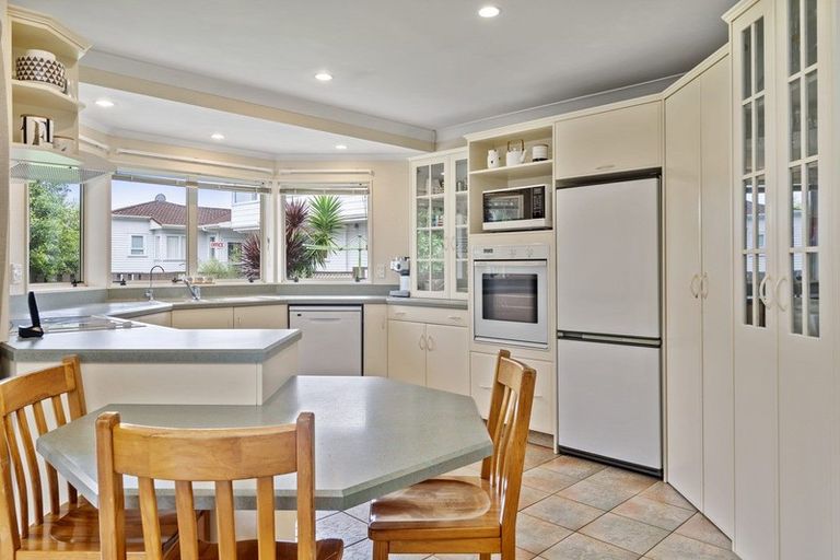 Photo of property in 8 Thornton Road, Cambridge, 3434