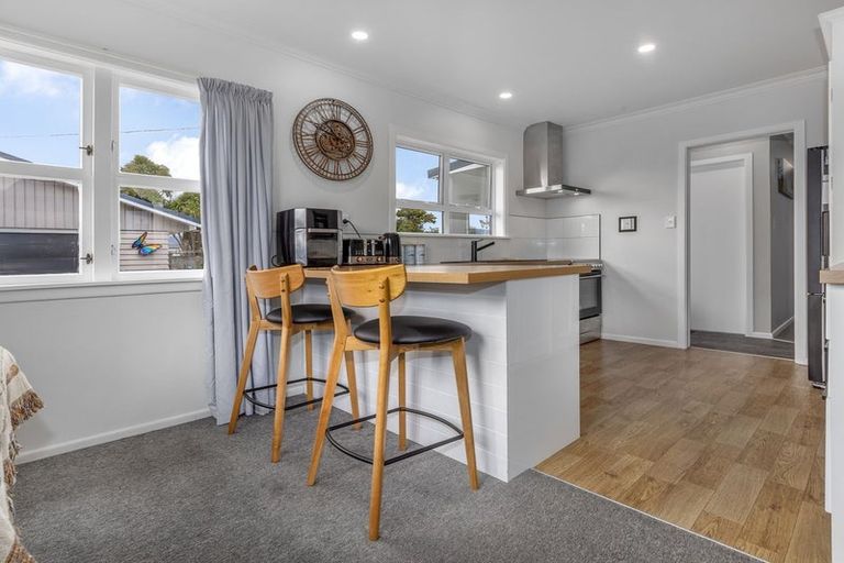 Photo of property in 24 Ferguson Street, Levin, 5510