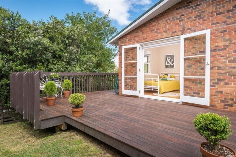 Photo of property in 1/47a Vauxhall Road, Devonport, Auckland, 0624