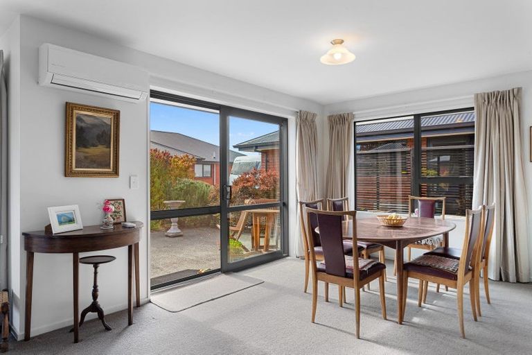 Photo of property in 2/12 Bank Street, Amberley, 7410