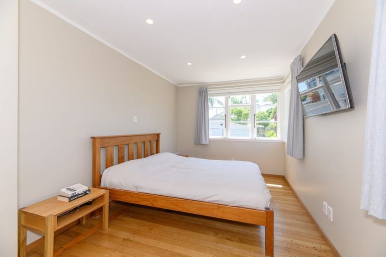 Photo of property in 1/11 Hill Crescent, New Lynn, Auckland, 0600