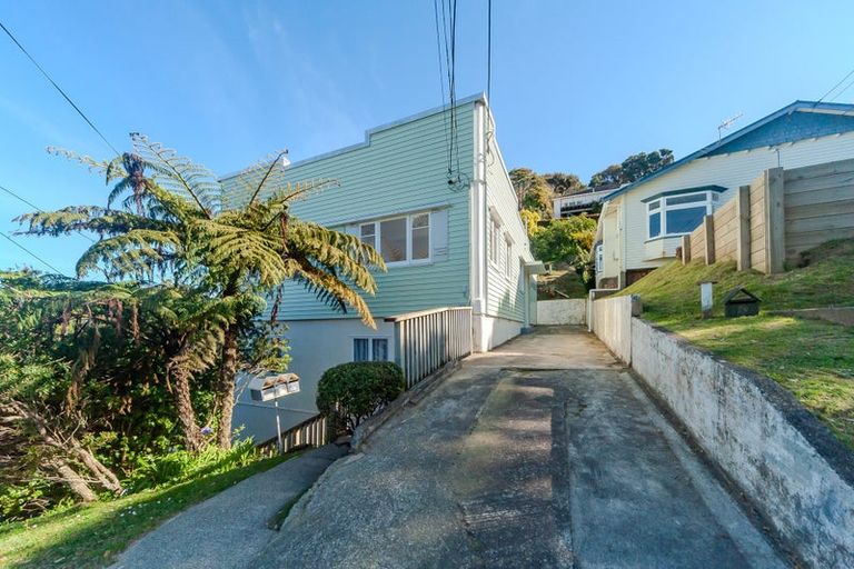 Photo of property in 30 Espin Crescent, Karori, Wellington, 6012