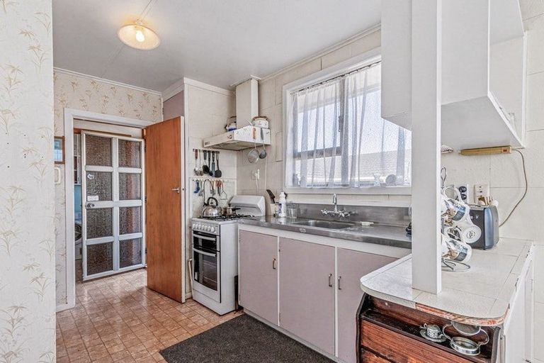 Photo of property in 74a Matai Street, Castlecliff, Whanganui, 4501