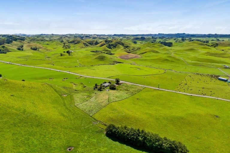 Photo of property in 49 Standish Road, Toko, Stratford, 4392