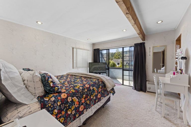 Photo of property in 2/464 Stokes Valley Road, Stokes Valley, Lower Hutt, 5019