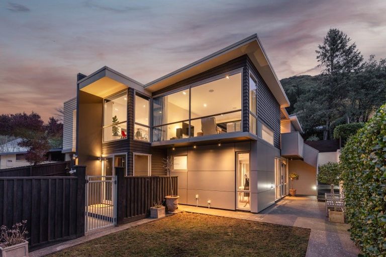 Photo of property in 72 Bowenvale Avenue, Cashmere, Christchurch, 8022