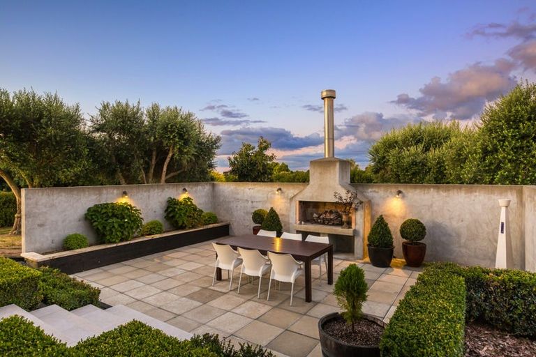 Photo of property in 67 Tarahunga Road, Levin, 5571