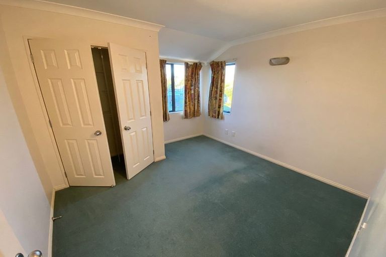 Photo of property in 44a Larne Avenue, Pakuranga Heights, Auckland, 2010