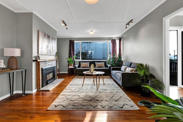 Photo of property in 18 Drake Street, Vogeltown, New Plymouth, 4310