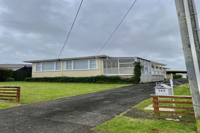 Photo of property in 167 Waimumu Road, Massey, Auckland, 0614