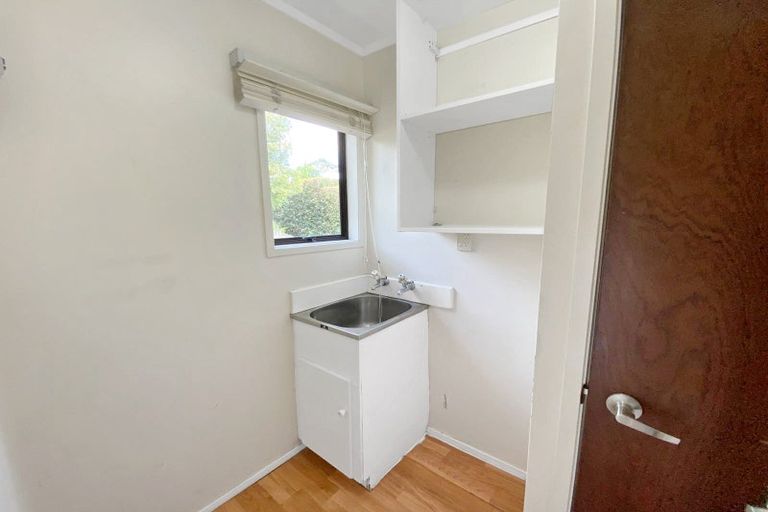 Photo of property in 2/41 Rangatira Road, Beach Haven, Auckland, 0626