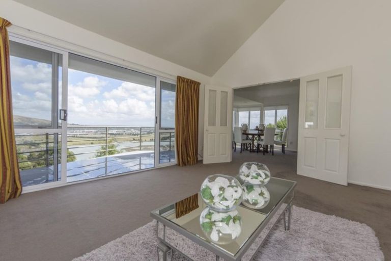 Photo of property in 104 Cannon Hill Crescent, Mount Pleasant, Christchurch, 8081